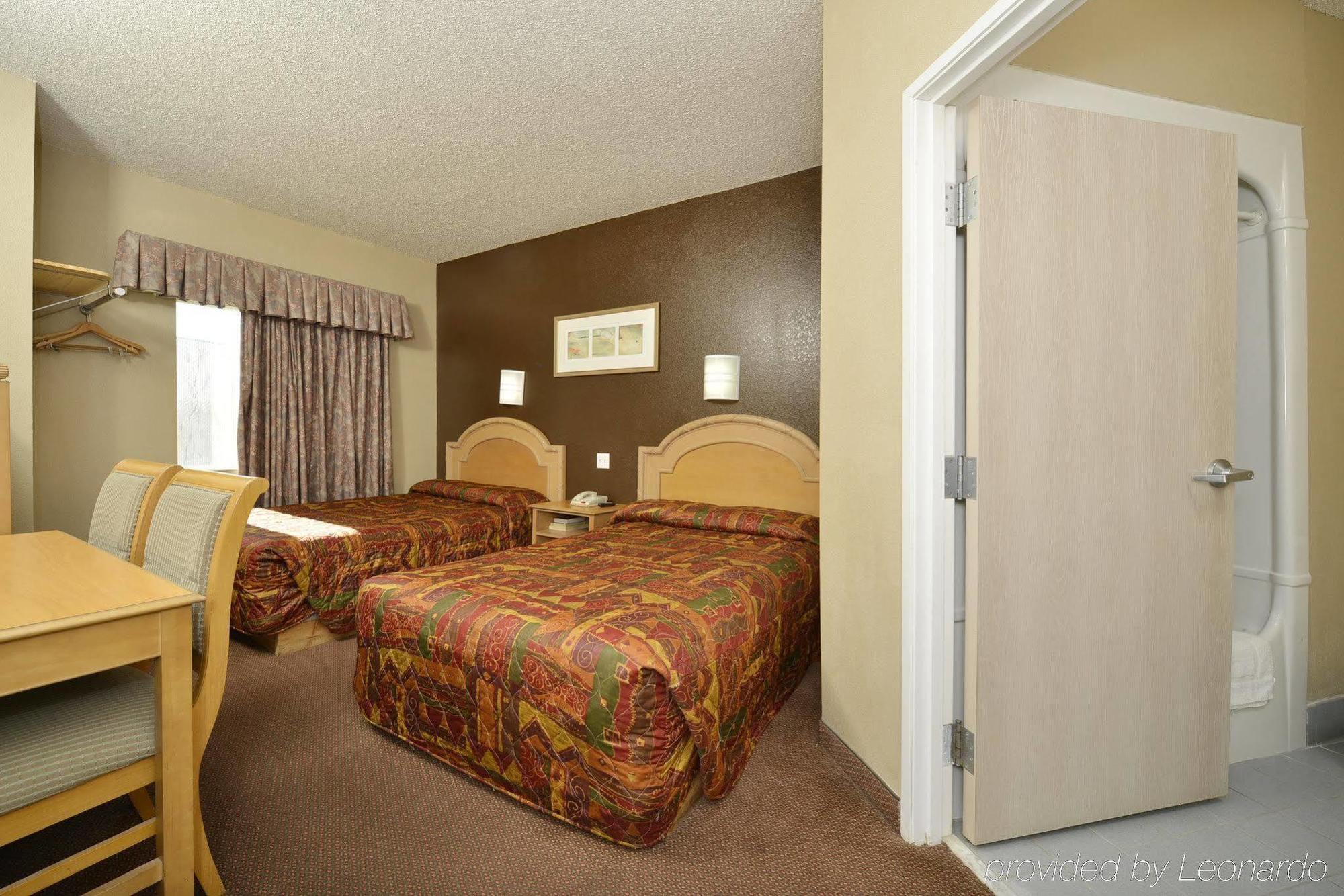 Americas Best Value Inn Decatur Bagian luar foto