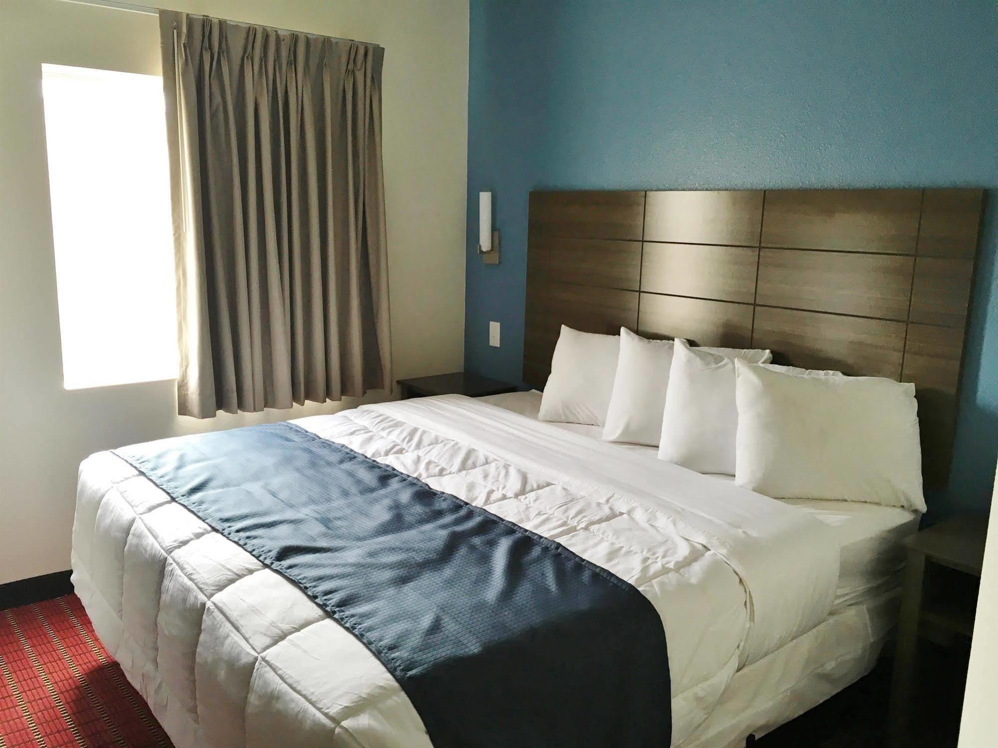 Americas Best Value Inn Decatur Bagian luar foto