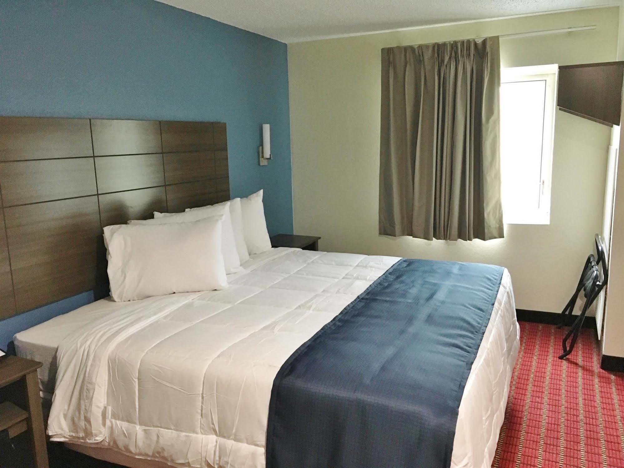 Americas Best Value Inn Decatur Bagian luar foto
