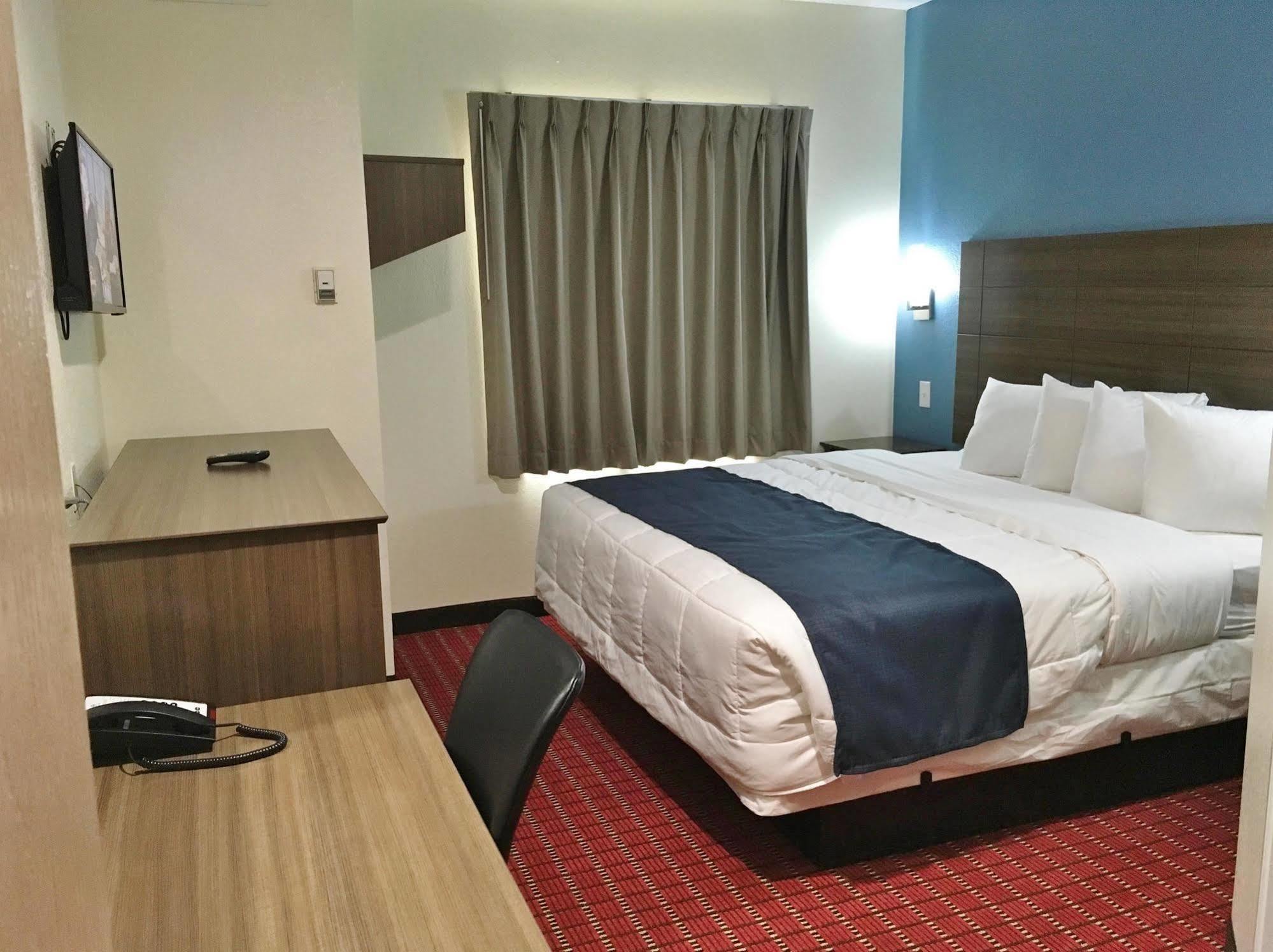 Americas Best Value Inn Decatur Bagian luar foto
