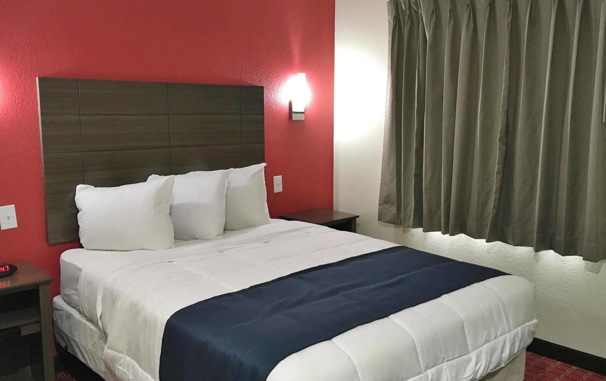 Americas Best Value Inn Decatur Bagian luar foto
